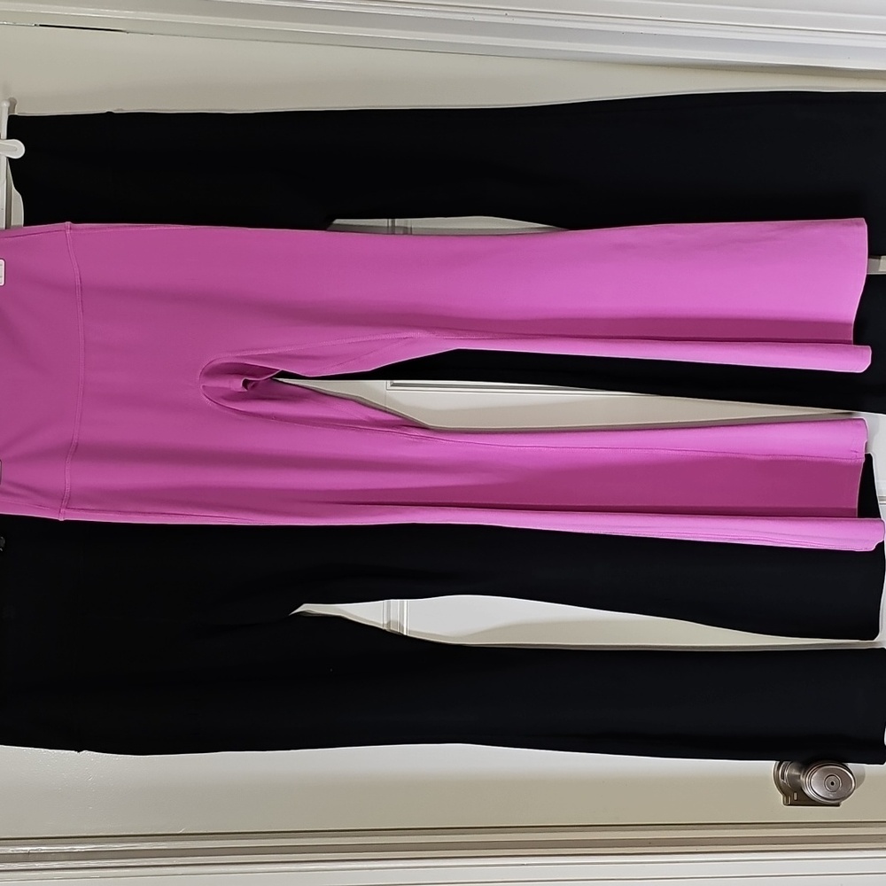 Yoga or leisure pants. Total of 3.  Black x2. And pink x1